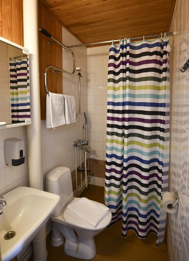 Kilpisjaerven Retkeilykeskus Rooms Kilpisjärvi Eksteriør bilde